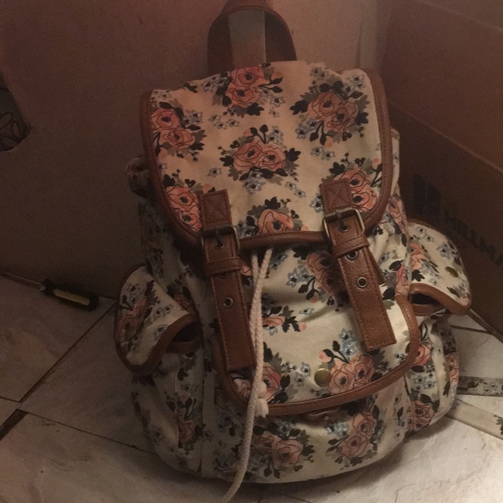 DrawString BackPack